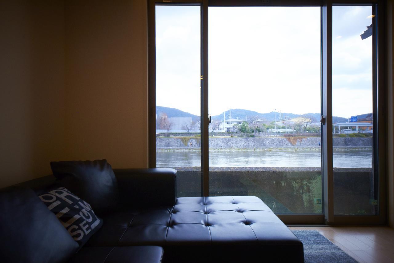 Kyoto River Side Modern House Exterior photo