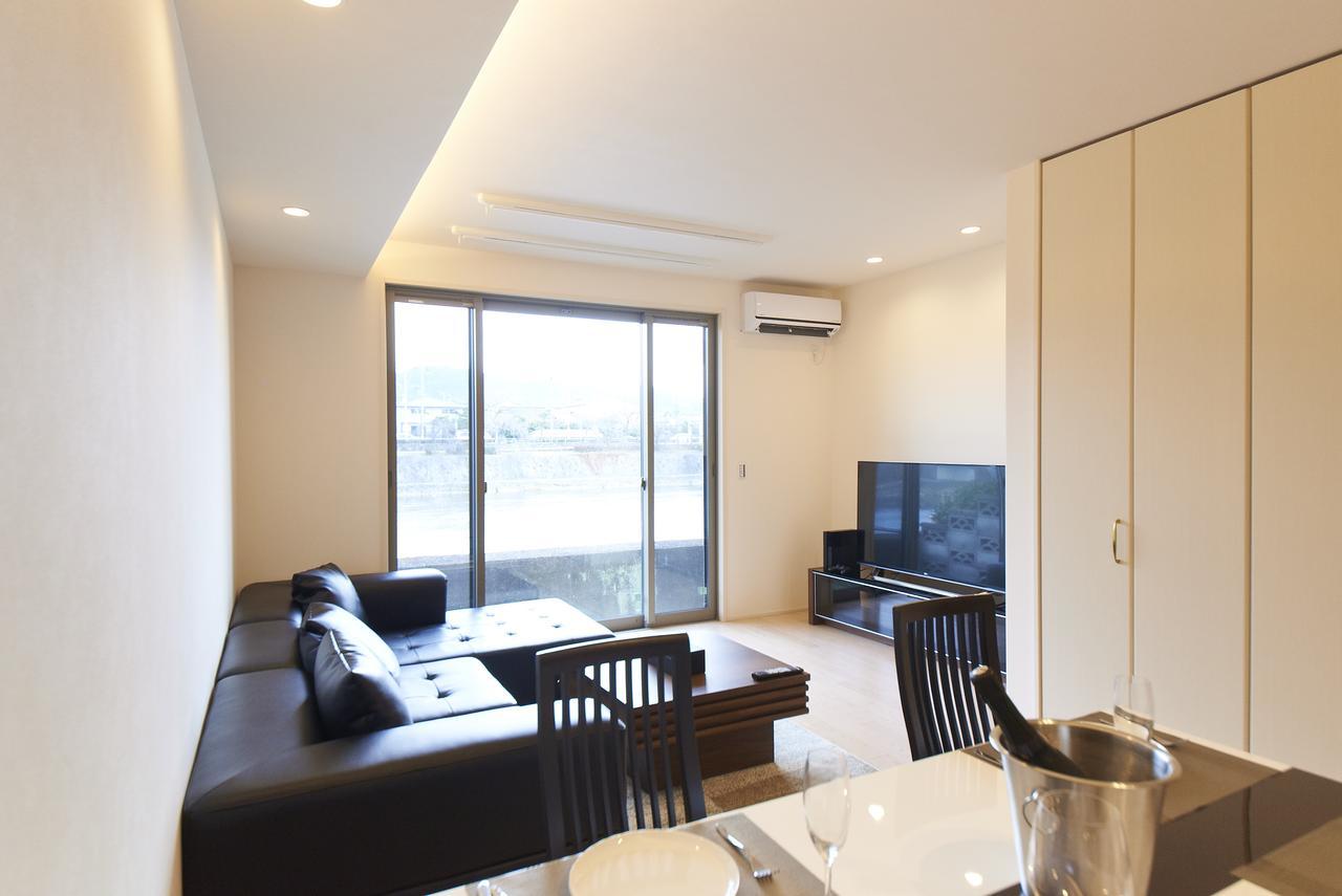 Kyoto River Side Modern House Exterior photo